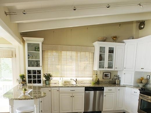 Hunter Douglas Dealer Image